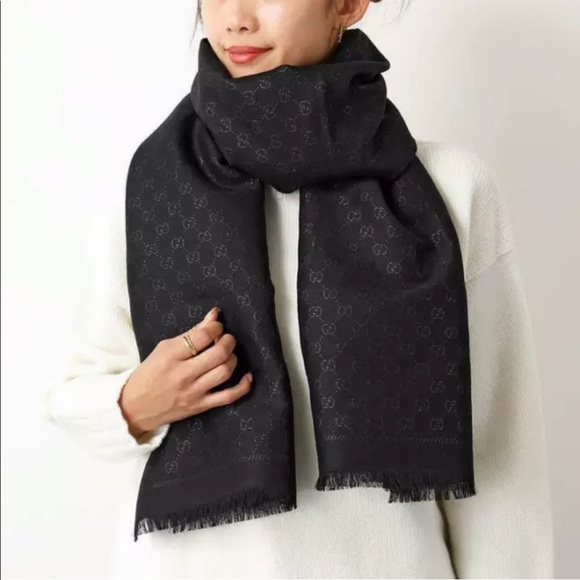 Gucci GG black wool scarf